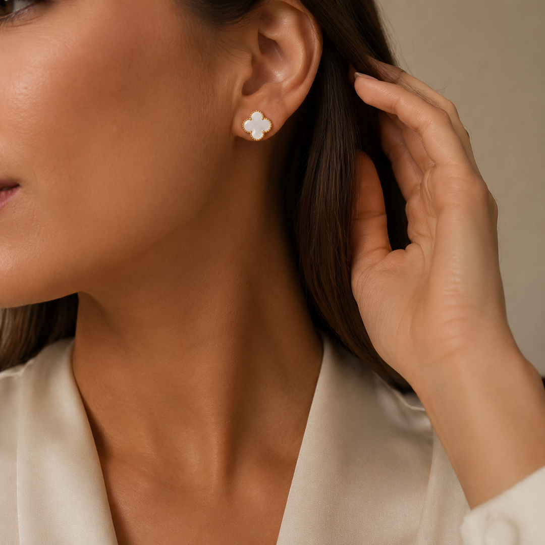 Verona Stud Ohrringe Weiß
