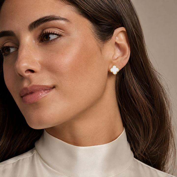 Verona Stud Ohrringe Weiß